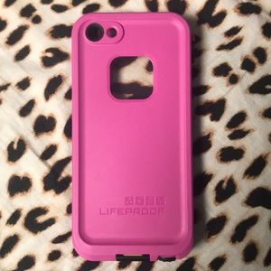 iPhone 5s lifeproof case